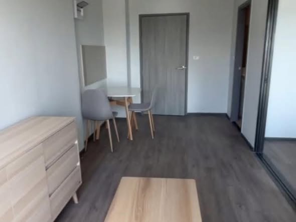 bedroom and room interior of Rich Point @BTS Wutthakat