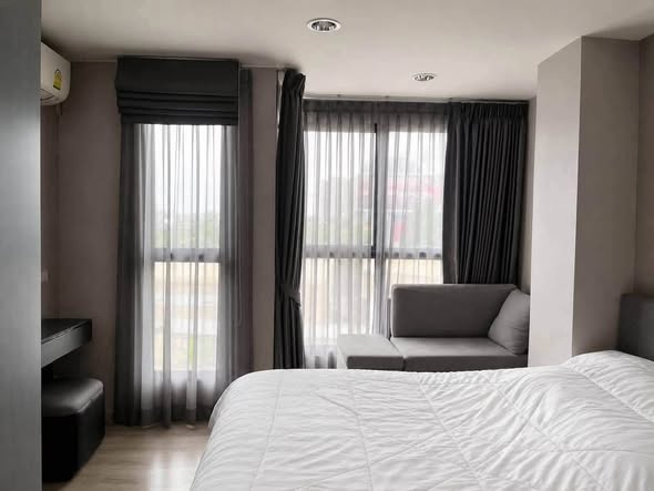 bedroom of Rise Rama 9