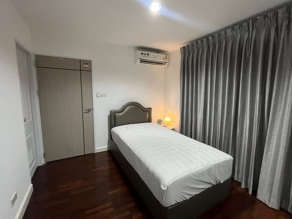 bedroom of River Heaven- Charoen Krung