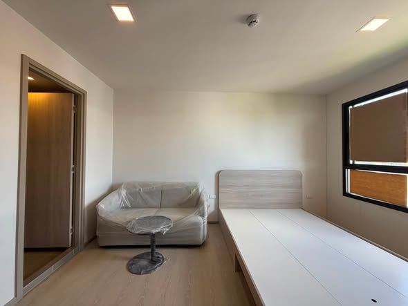 room interior of ดีคอนโด แอร์ ลาดกระบัง