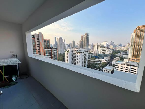 Royal Castle Sukhumvit