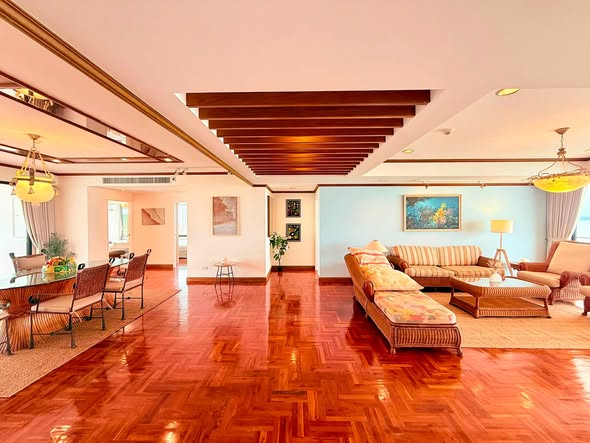 living room of Royal Cliff Garden Condominium