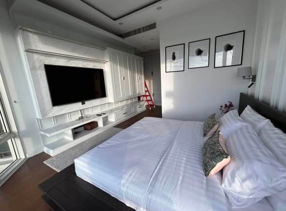 bedroom of Royce Private Residences