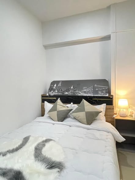 bedroom of S. R. Place