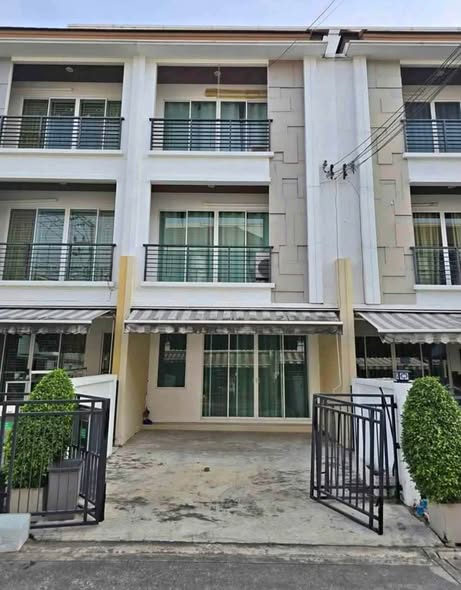 บ้านกลางเมืองs-sense ศรีนครินทร์