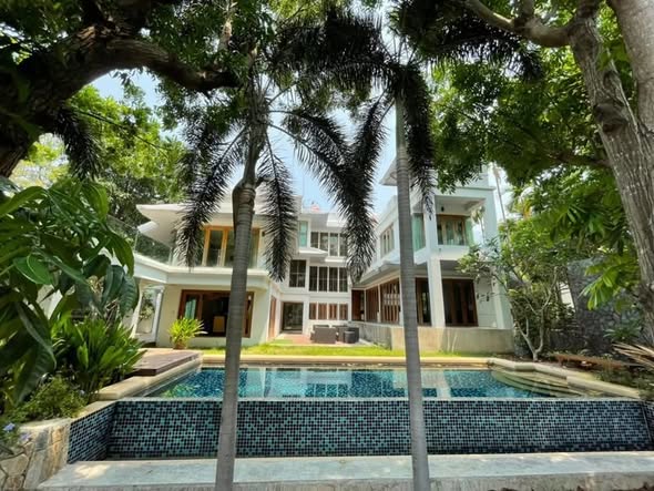 Secret Tides – Luxury Beachfront Villas