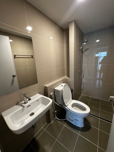 bathroom of Sena Kith Srinakarin-Sridan เสนาคิทท์ ศรีนครินทร์-ศรีด่าน