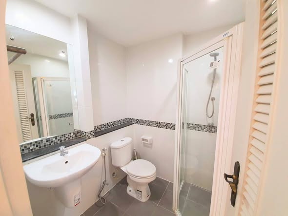 Sense of London Condo