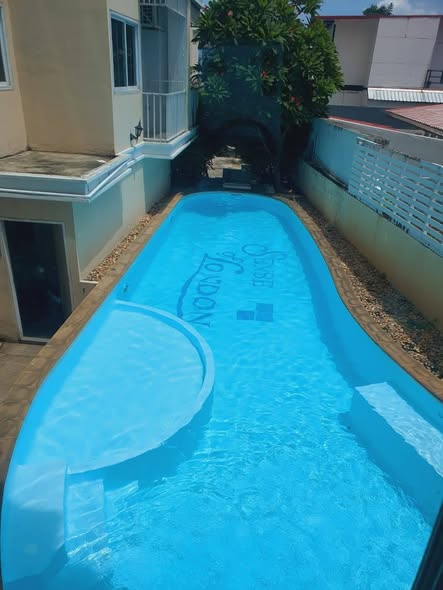 pool of Sense of London Condo