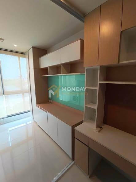 Sense Phaholyothin Condominium