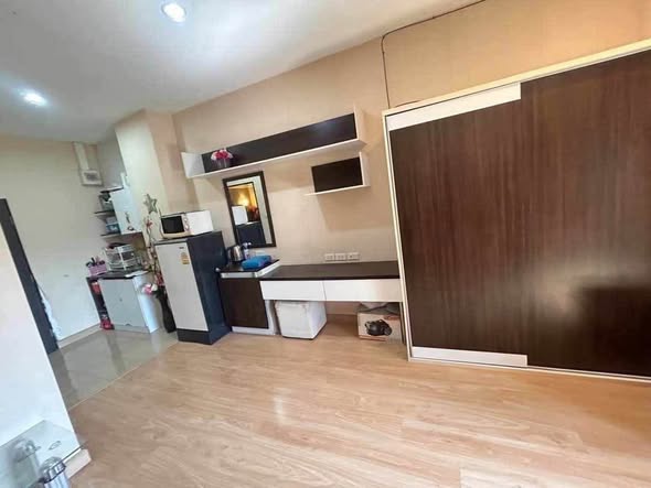 room interior of Sereno Airport Condo