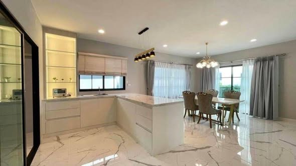 room interior and kitchen of Setthasiri Bangna-Suvarnabhumi