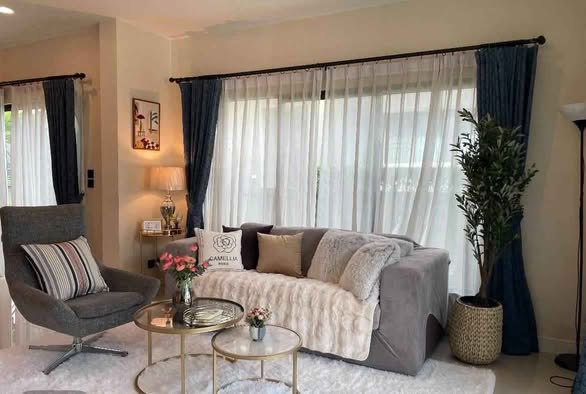 living room and bedroom of Setthasiri Krungthep Kreetha 2