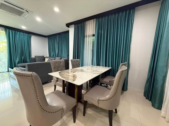 room interior of Setthasiri Krungthep Kreetha 2