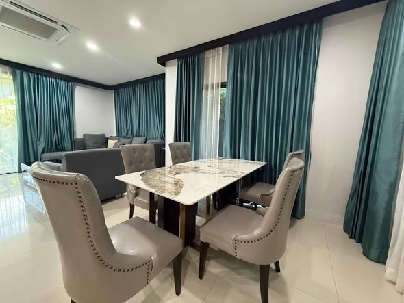 room interior of Setthasiri Krungthep Kreetha 2