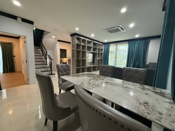 room interior of Setthasiri Krungthep Kreetha 2