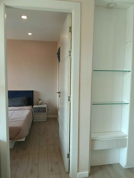 room interior of Seven Seas Condo Resort Jomtien