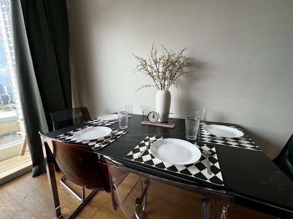 room interior of Siamese Exclusive Sukhumvit 42