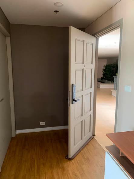 room interior of Siamese Nang Linchi Condo