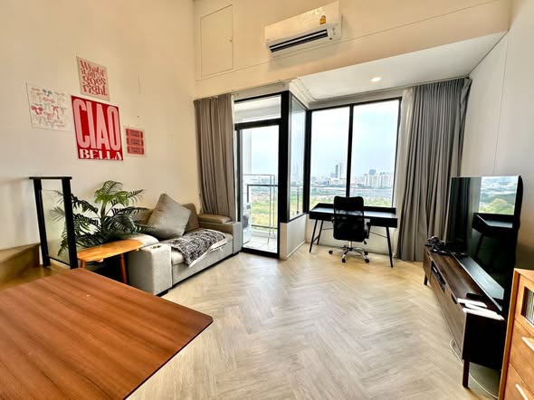 bedroom of Siamese residence landmark @ MRTA station