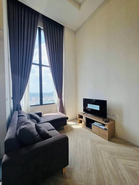 bedroom and living room of Siamese Sukhumvit 48 ไซมิส สุขุมวิท 48