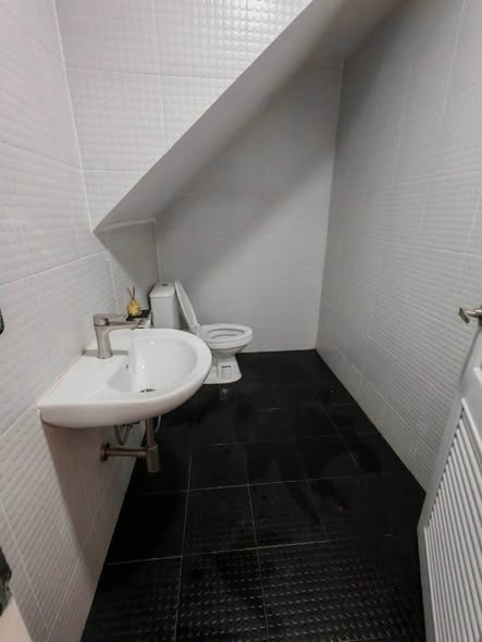 bathroom of Sinthanee Housing