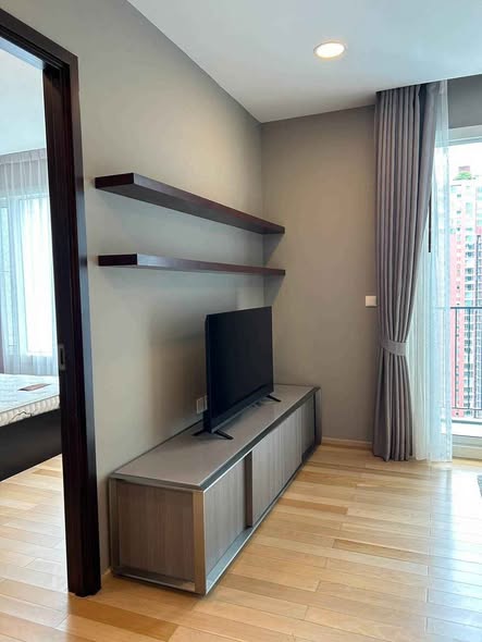 room interior of Siri at Sukhumvit
