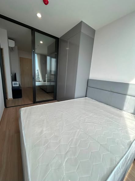 bedroom of Skyrise Avenue Sukhumvit 64