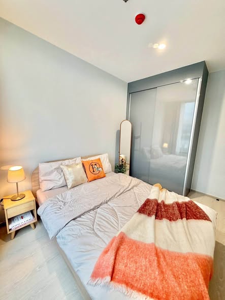 bedroom of Skyrise Avenue Sukhumvit 64