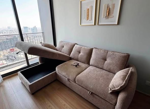 living room of Skyrise Avenue Sukhumvit 64