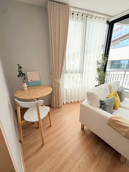 living room and bedroom of Skyrise Avenue Sukhumvit 64