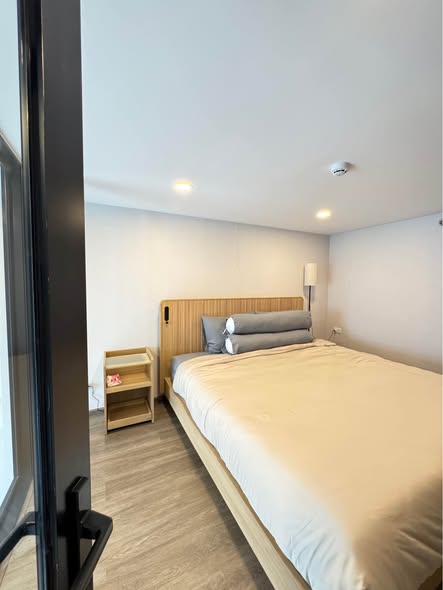 bedroom and room interior of So Origin Kaset Interchange