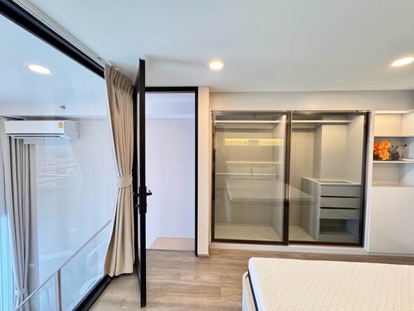 bedroom and room interior of So Origin Kaset Interchange