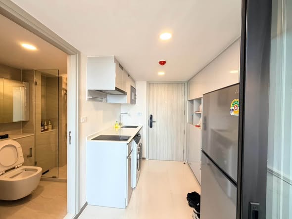 room interior and bathroom of So Origin Kaset Interchange