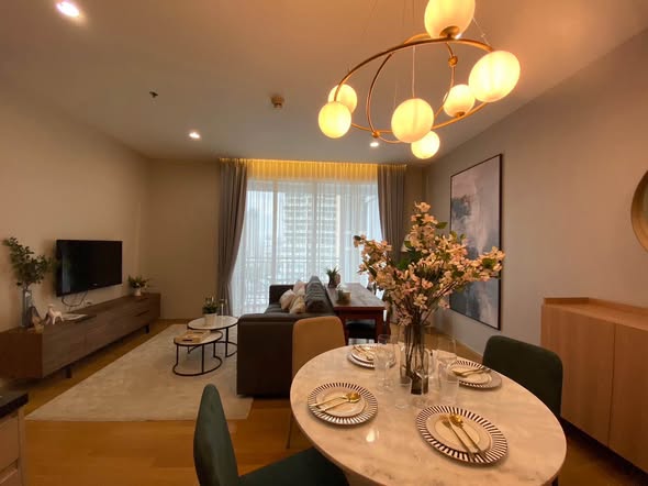 living room and room interior of Soi Sukhumvit 39