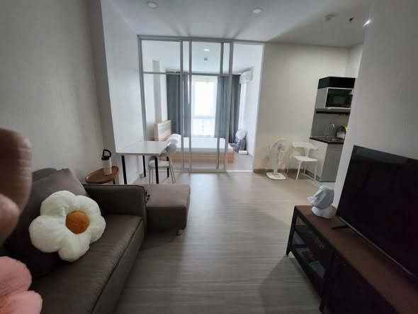 living room of Supalai Loft Sathon-Ratchaphruek
