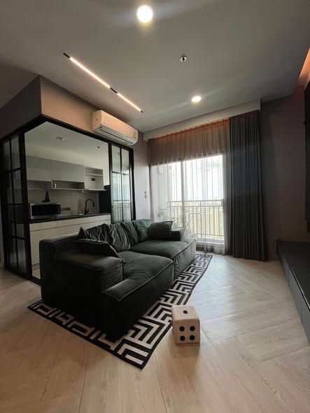 living room and bedroom of Supalai Loft Talat Phlu Station
