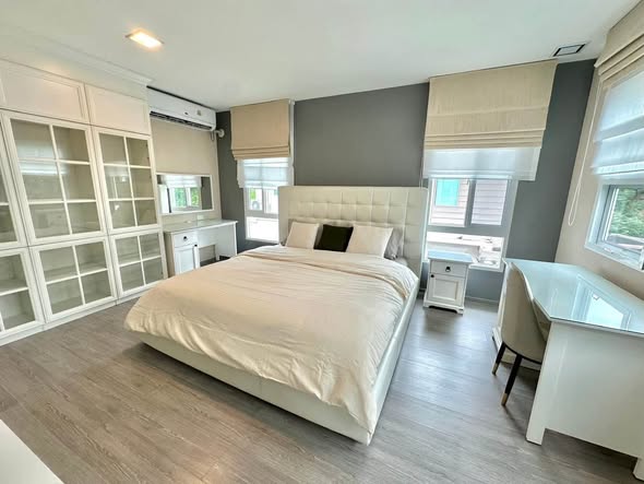 bedroom and room interior of Supalai Orchid Park Housing Juristic