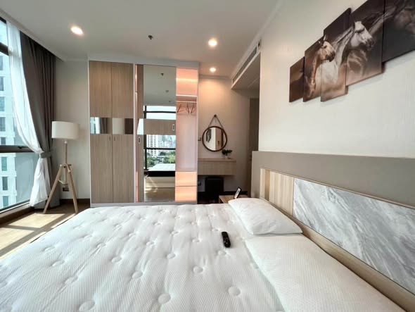 bedroom of Supalai Oriental Sukhumvit 39