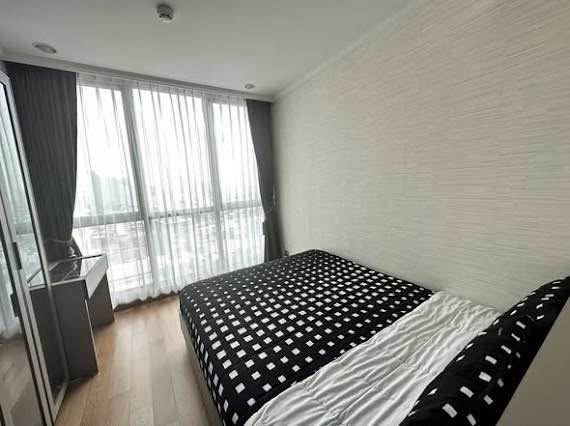 bedroom of Supalai Oriental Sukhumvit 39