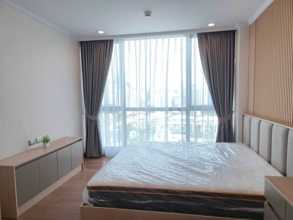 bedroom of Supalai Oriental Sukhumvit 39