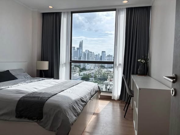 bedroom of Supalai Oriental Sukhumvit 39