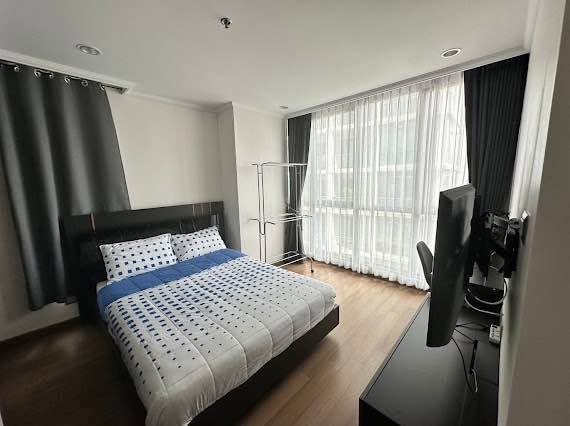 bedroom of Supalai Oriental Sukhumvit 39