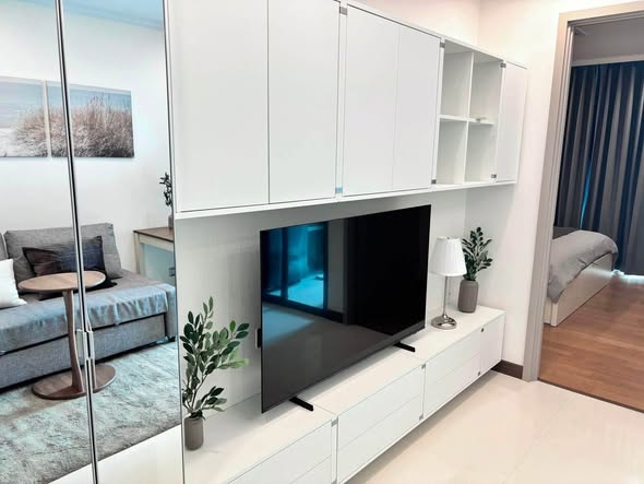 living room and bedroom and room interior of Supalai Oriental Sukhumvit 39