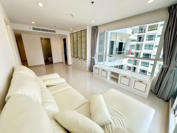 living room and bedroom of Supalai Riva Grande Rama 3 ศุภาลัย ริวา แกรนด์ พระราม 3