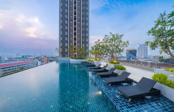 pool of Supalai Veranda Ramkhamhaeng