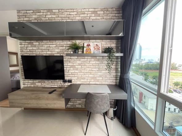 living room of Supalai Wellington II