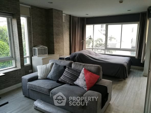 bedroom of Surawong City Resort