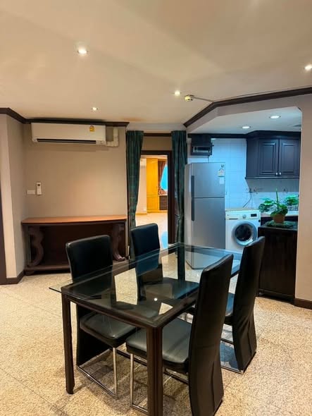 room interior of SV City