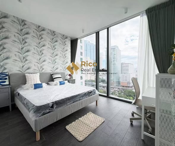 bedroom of Tait Sathorn 12